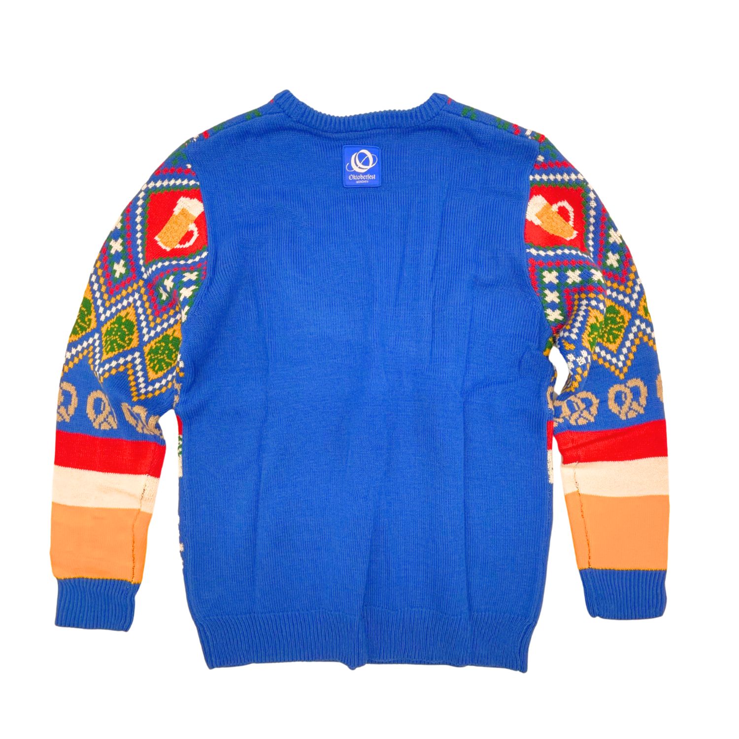 Rückseite des bunten HB Oktoberfest Pullovers mit blauem Rückenbereich, gemusterten Ärmeln mit Brezeln, Bierkrügen und traditionellen Designs in Rot, Grün, Gelb und Weiß